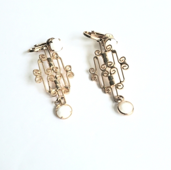 Vintage Gold & White Drop Earrings 60s Scroll Filagree Clip-On - Picture 2 of 5